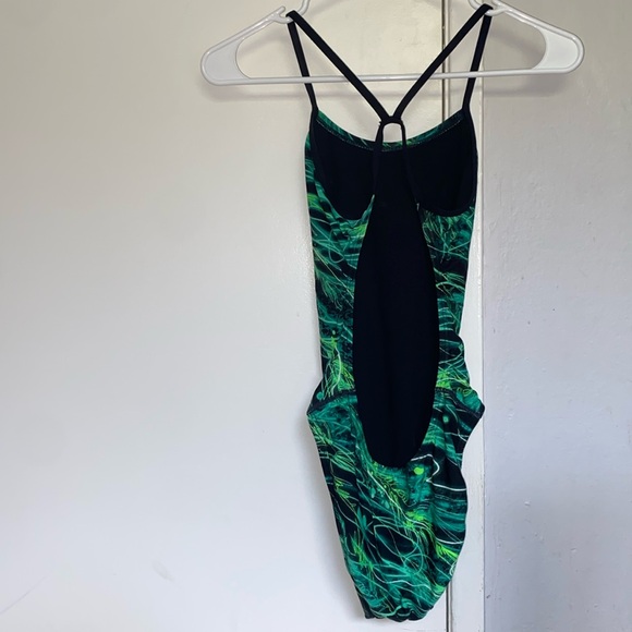 TYR cutoutfit one piece printed-28 - Picture 4 of 7